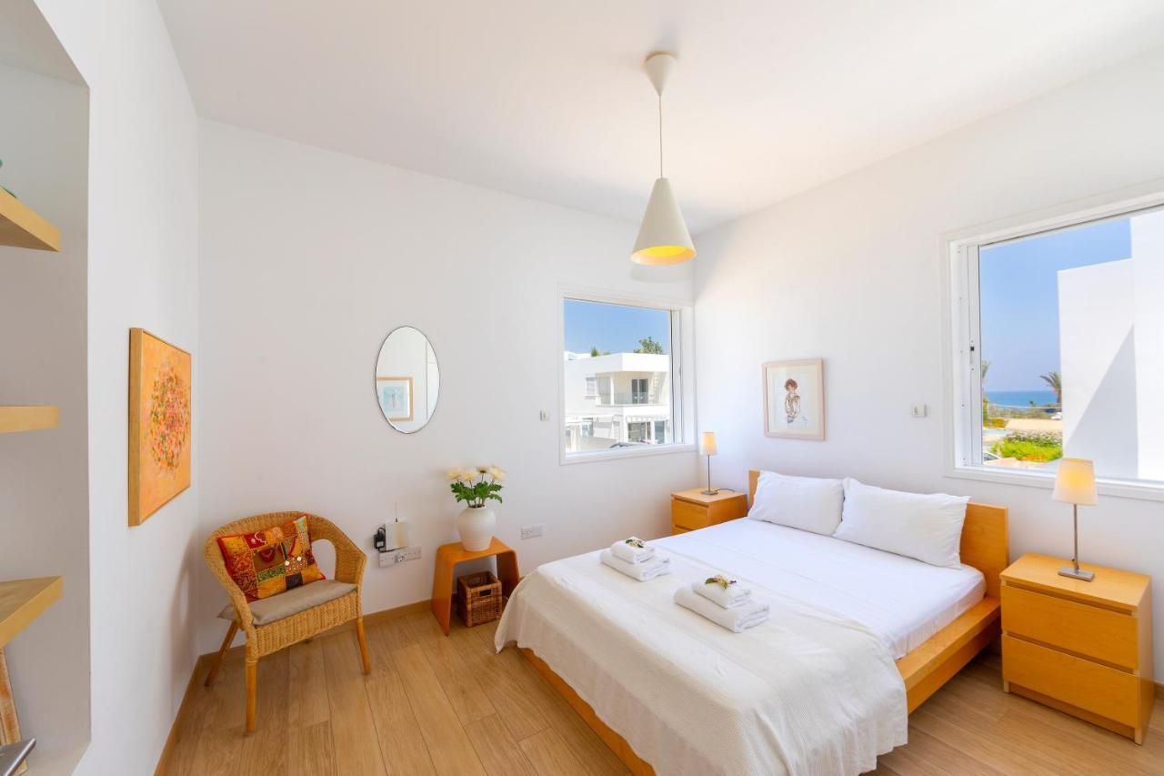 Protaras Beachfront Villa Alia Zewnętrze zdjęcie